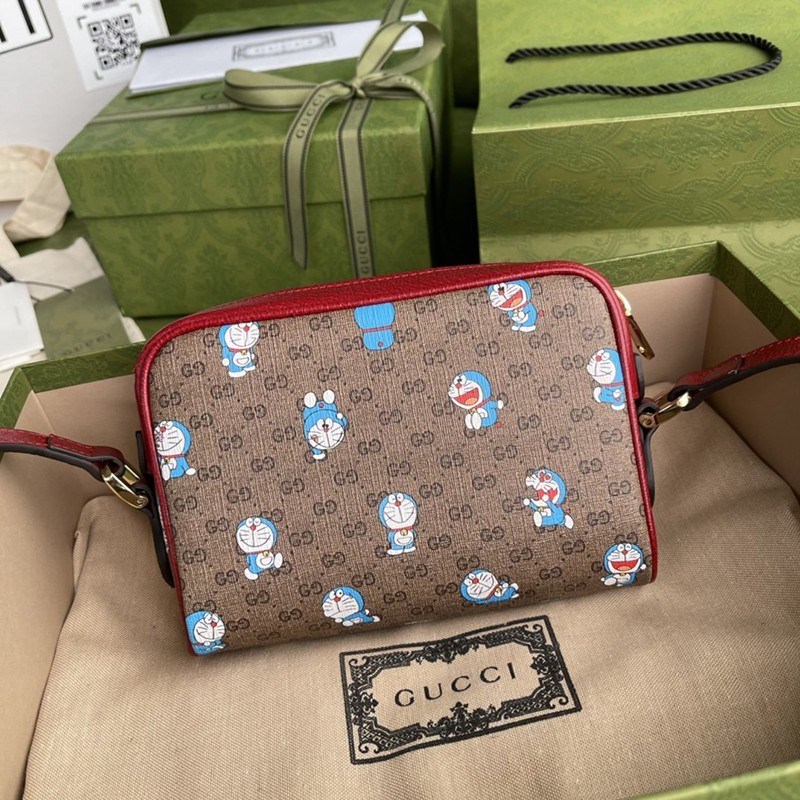 人気No1ドラえもん xグッチ ミニショルダーバッグ偽物 647784 2TUBG 8580通販